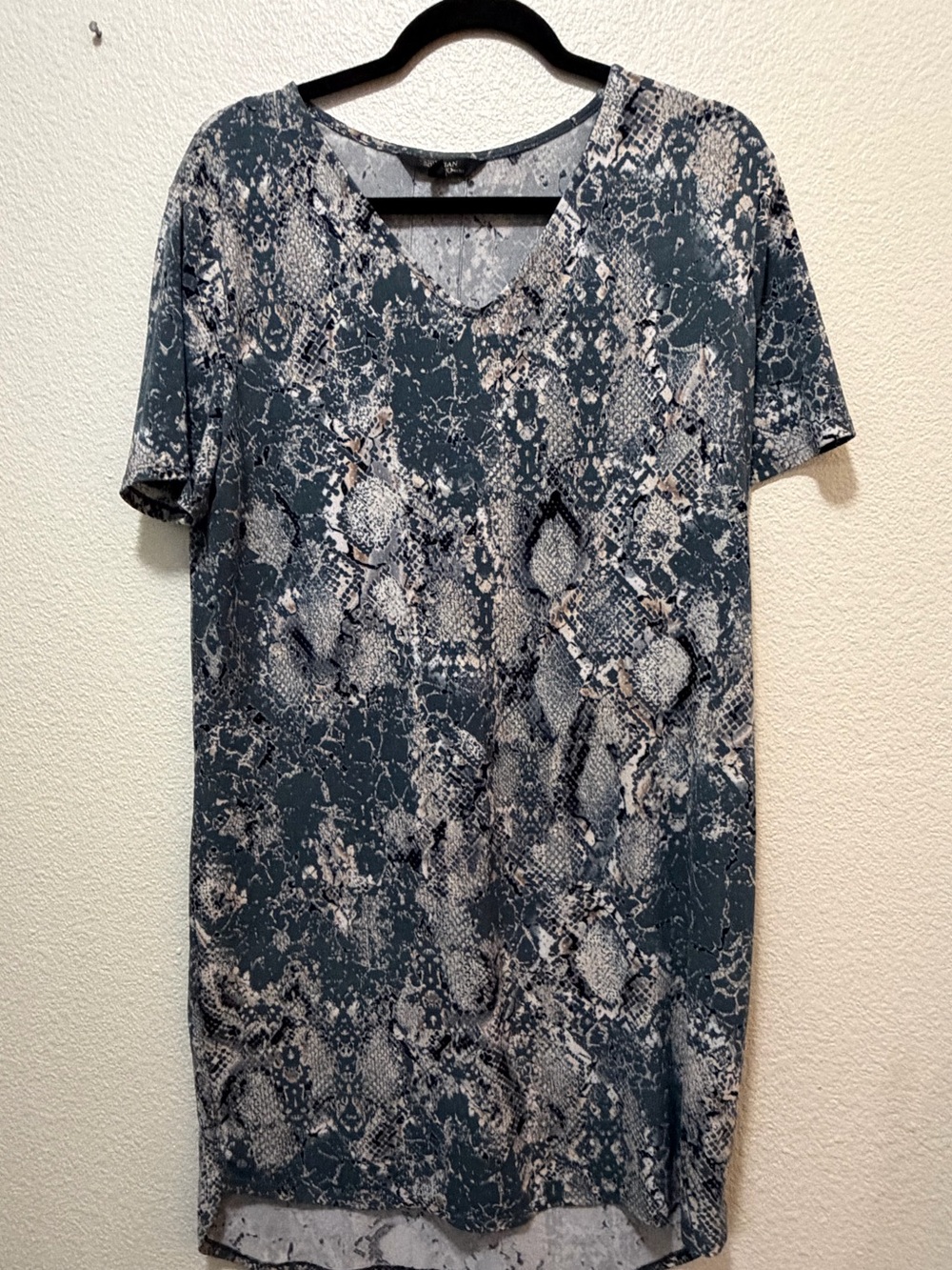 Christian Siriano teal snakeskin print shift dress, Large